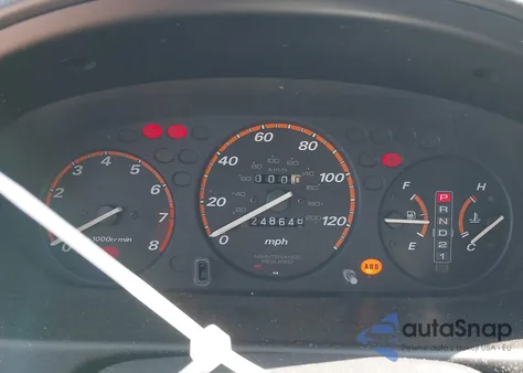 2000 Honda Cr-V Special Edition z USA, uszkodzony, nr VIN JHLRD1877YC032976